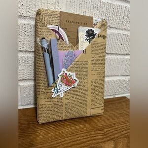 Blind Date with a Book (Without Added Bundle)